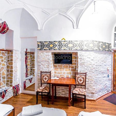 Okhun Madrasah15Th-16Th Century Hotel บูคารา ภายนอก รูปภาพ