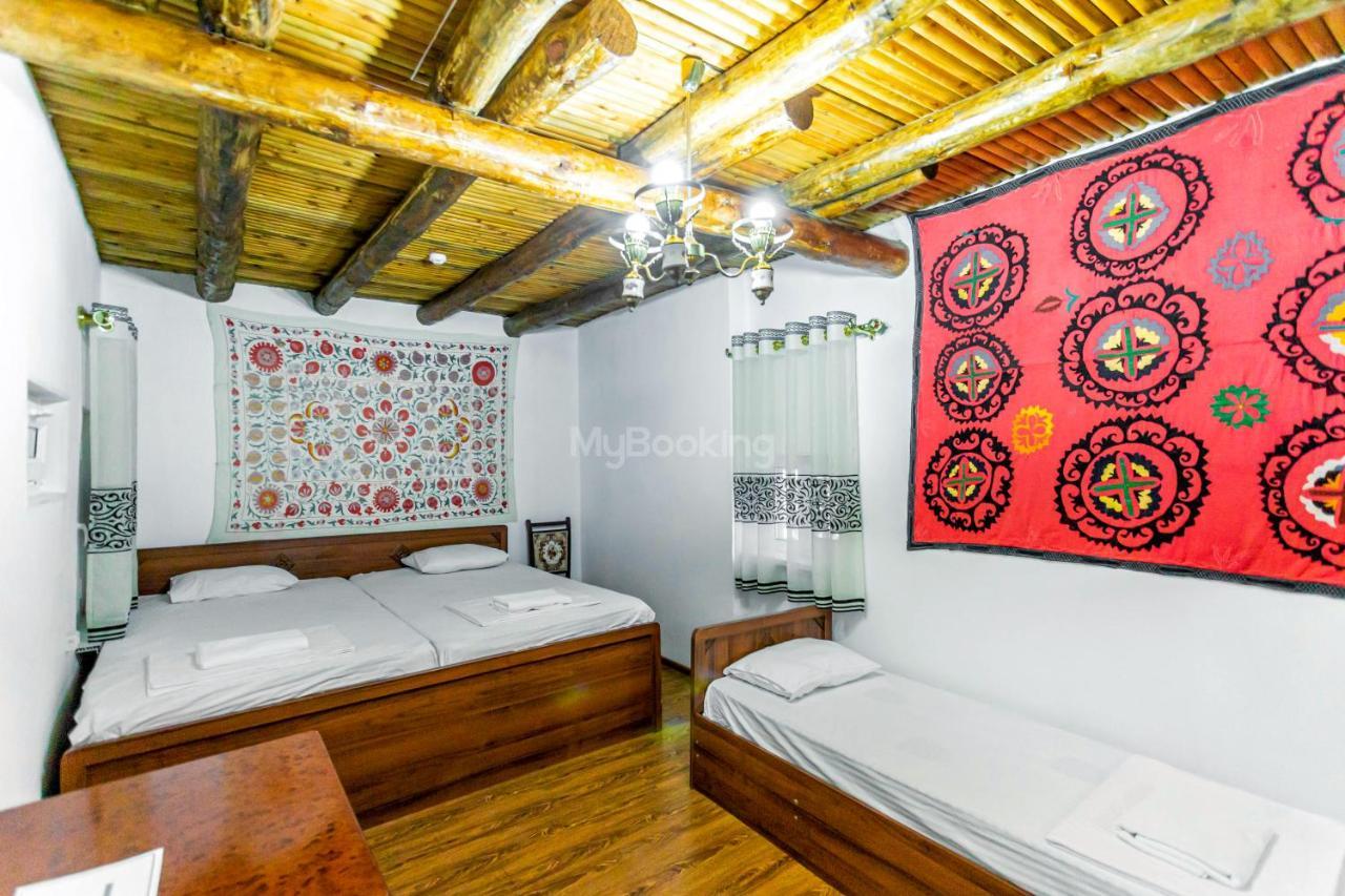 Okhun Madrasah15Th-16Th Century Hotel บูคารา ภายนอก รูปภาพ